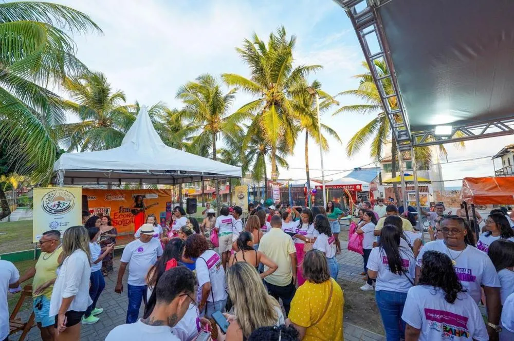 Feira da Economia Solidária destaca força da mulher empreendedora em Camaçari