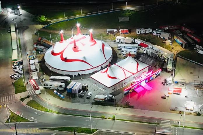 Circo Portugal Internacional chega em Lauro de Freitas com palco 360º e maior show de mágicas da América Latina 