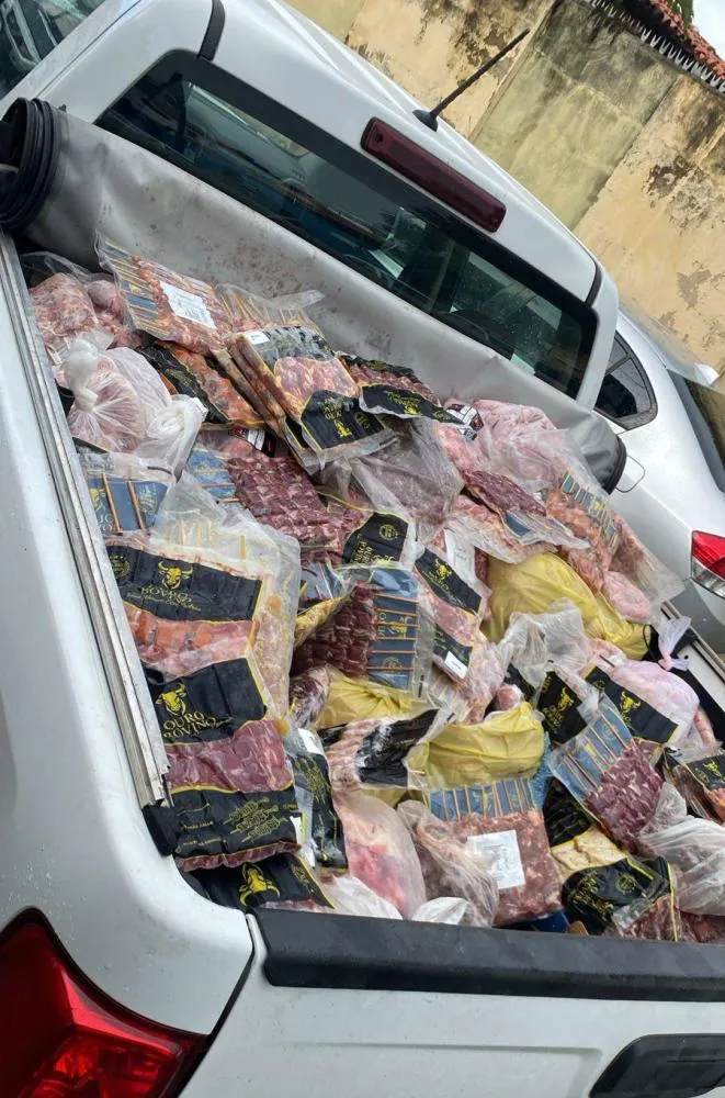 Operação Procedência apreende mais de 900 quilos de alimentos impróprios para consumo em Lauro de Freitas