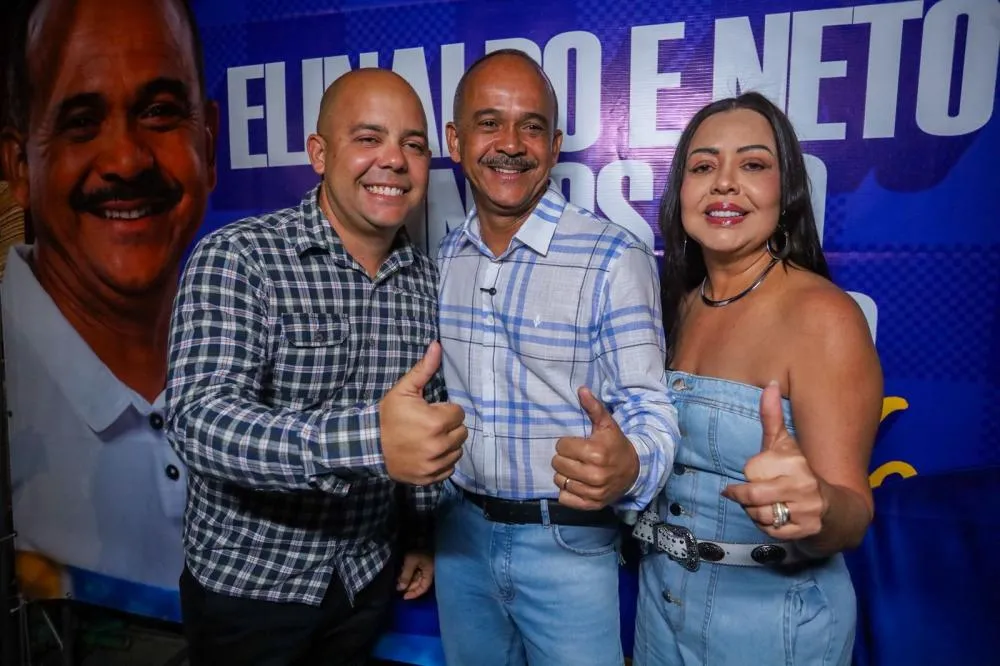 Bahia: Elinaldo reúne apoiadores e tem popularidade em evidência na abertura do Camaforró 2026 em Camaçari